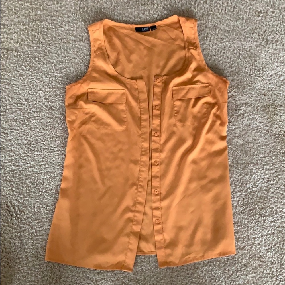 A.n.a Sleeveless button up blouse